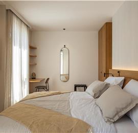 4-Bedroom Luxury Villa with Heated Pool, Ciovo near Trogir – Sleeps 8